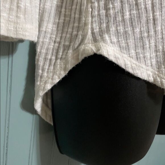 Daytrip Off-white With Black Letters “No Selfie Control” Batwing Sleeve Blouse L - Picture 5 of 15